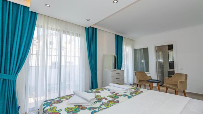 Image No.12-4 Bed House/Villa for sale