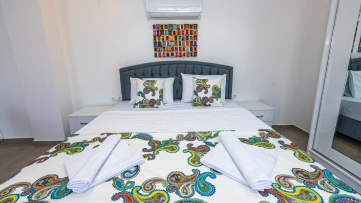 Image No.13-4 Bed House/Villa for sale