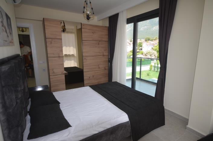 Image No.19-4 Bed Villa / Detached for sale