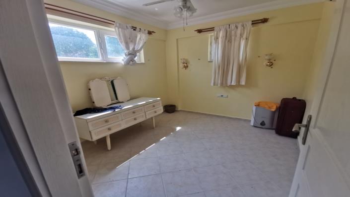 Image No.21-4 Bed Apartment for sale