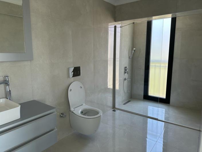 Image No.9-5 Bed House/Villa for sale