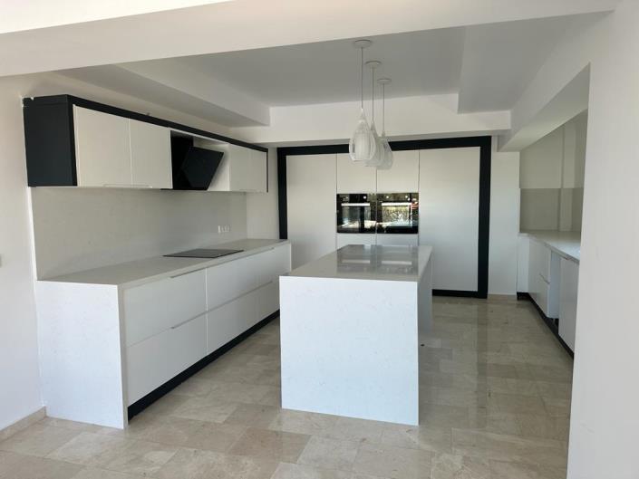 Image No.13-5 Bed House/Villa for sale