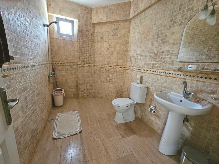 Image No.20-3 Bed Apartment for sale