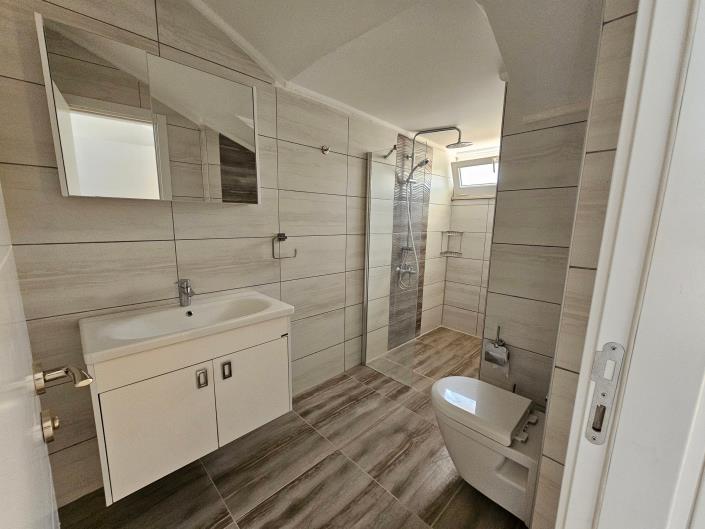 Image No.26-2 Bed Apartment for sale