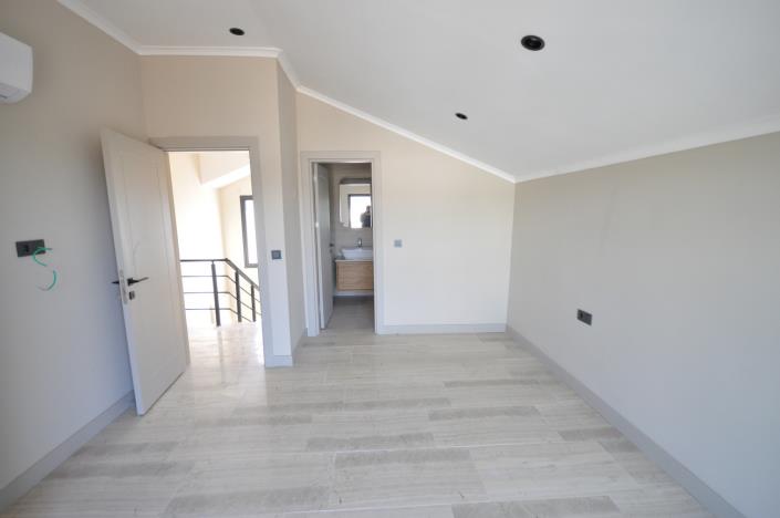 Image No.16-4 Bed House/Villa for sale