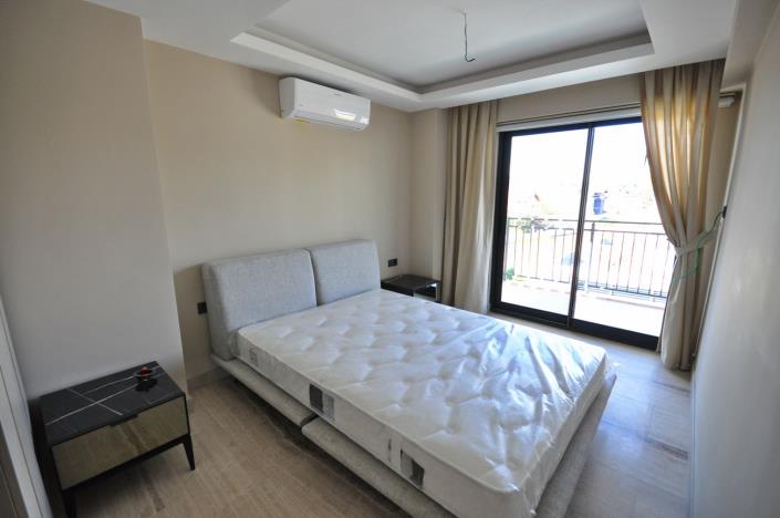 Image No.24-4 Bed House/Villa for sale