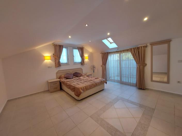 Image No.30-3 Bed Apartment for sale