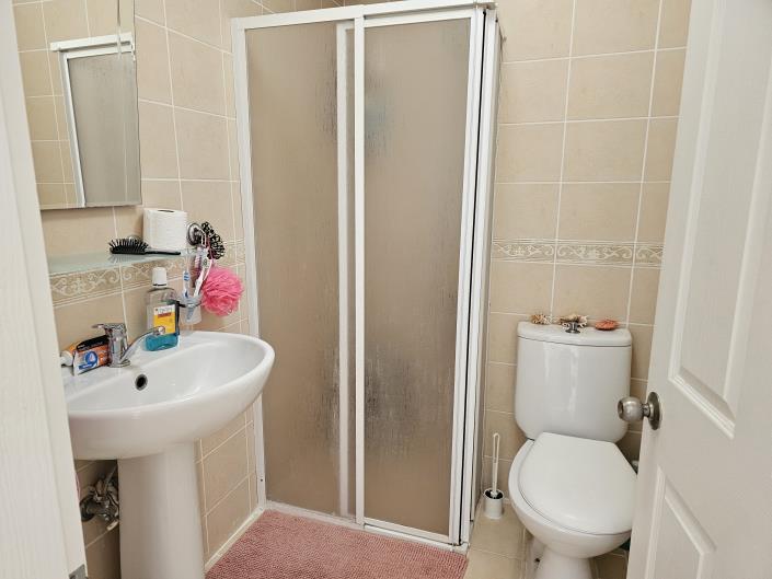 Image No.23-2 Bed Apartment for sale