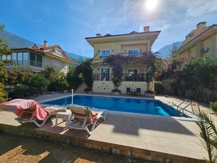 Image No.4-4 Bed Villa / Detached for sale