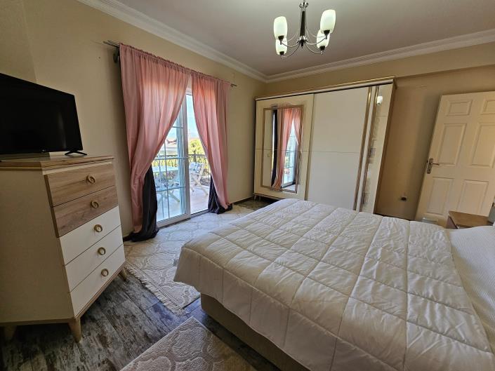 Image No.27-4 Bed Villa / Detached for sale