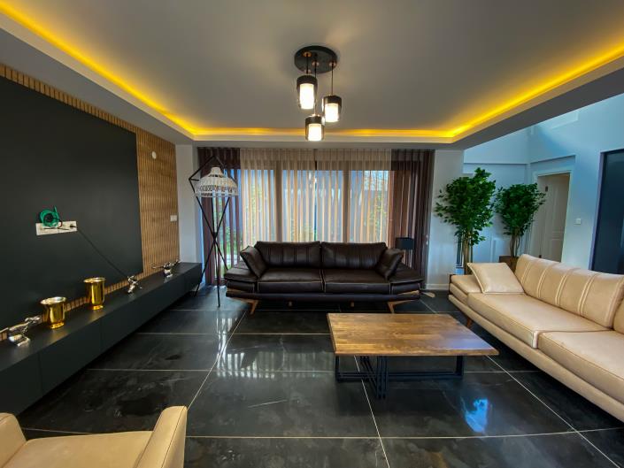 Image No.13-4 Bed Villa / Detached for sale