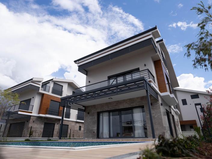 Image No.4-4 Bed House/Villa for sale