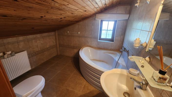 Image No.24-5 Bed Villa / Detached for sale