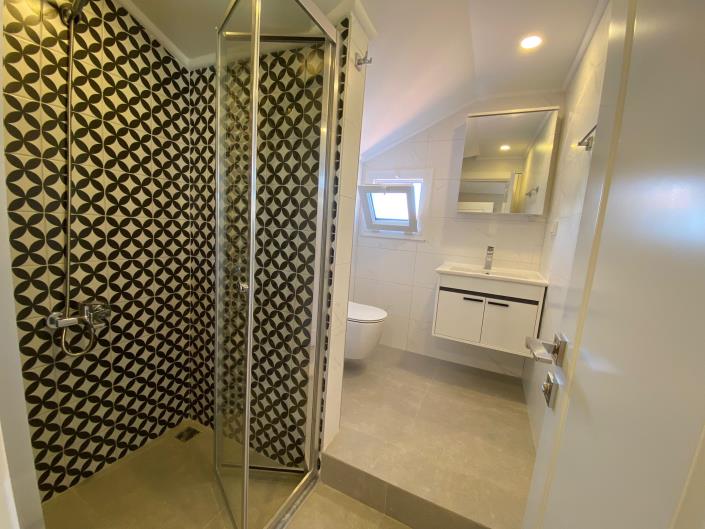 Image No.9-4 Bed Villa for sale