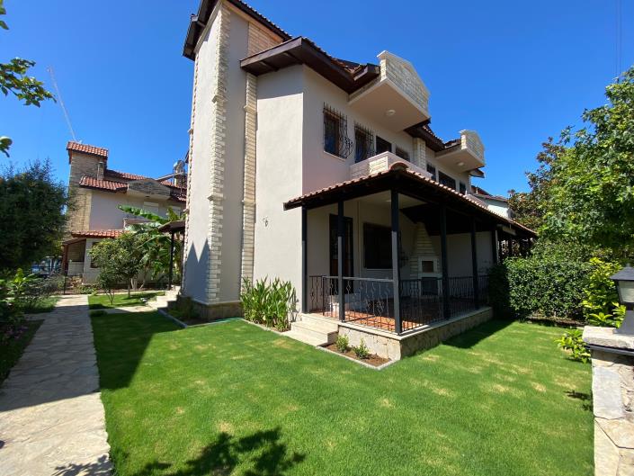 Image No.25-4 Bed Villa for sale