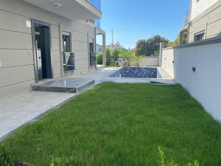 Image No.2-4 Bed Villa / Detached for sale