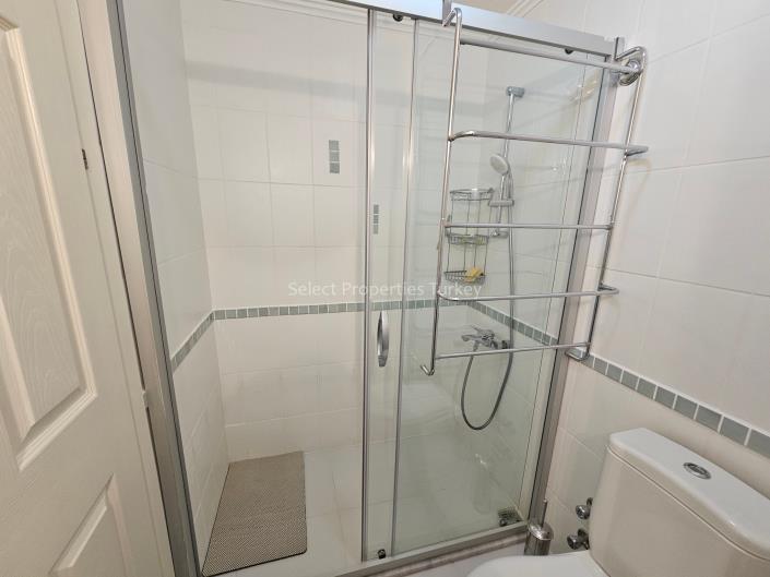 Image No.30-3 Bed Apartment for sale