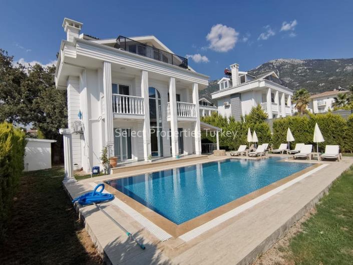 Image No.3-4 Bed Villa / Detached for sale