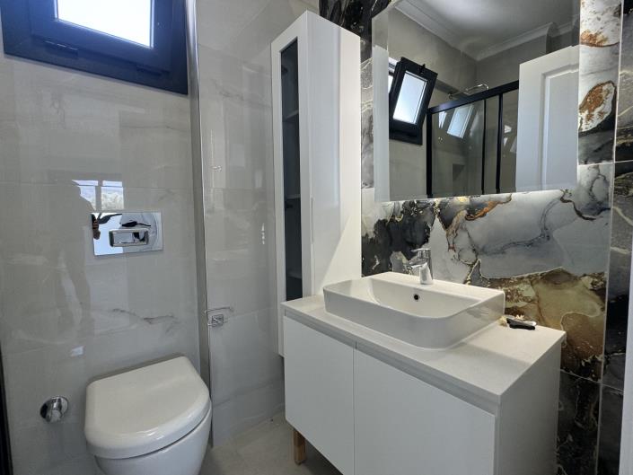 Image No.19-4 Bed House/Villa for sale