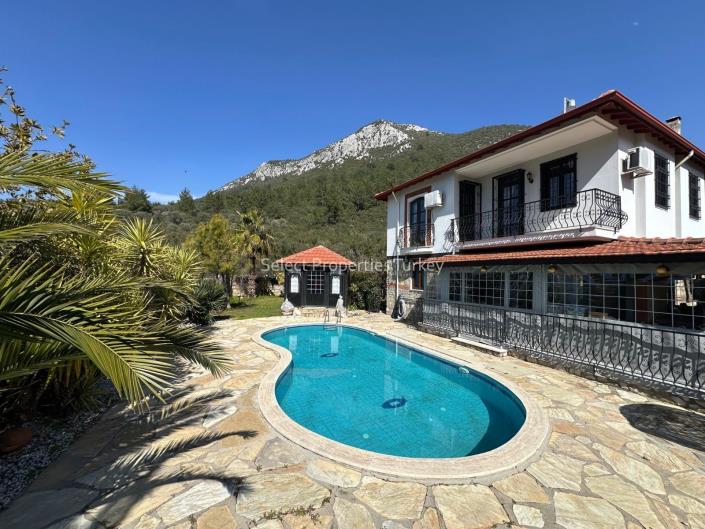 Image No.6-3 Bed Villa / Detached for sale