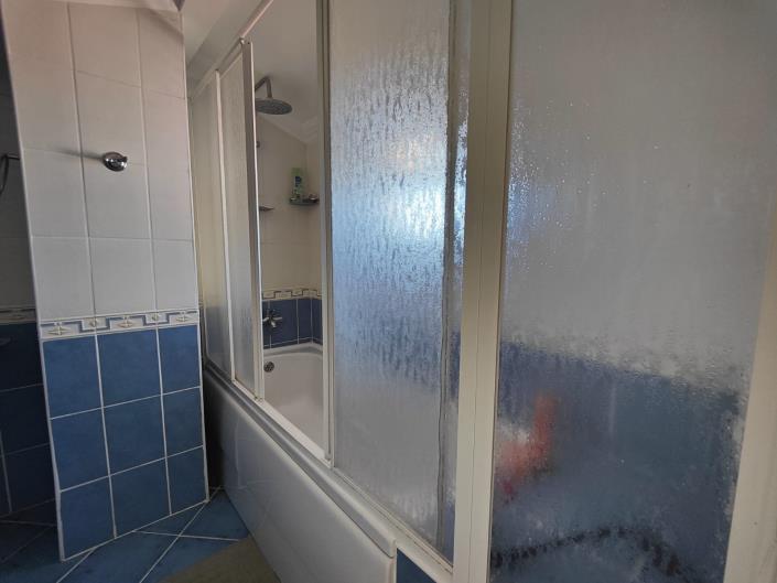 Image No.22-2 Bed Apartment for sale