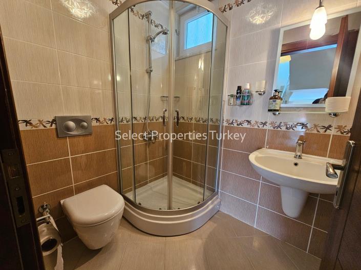 Image No.27-5 Bed Villa for sale