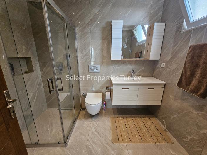 Image No.33-5 Bed Villa for sale