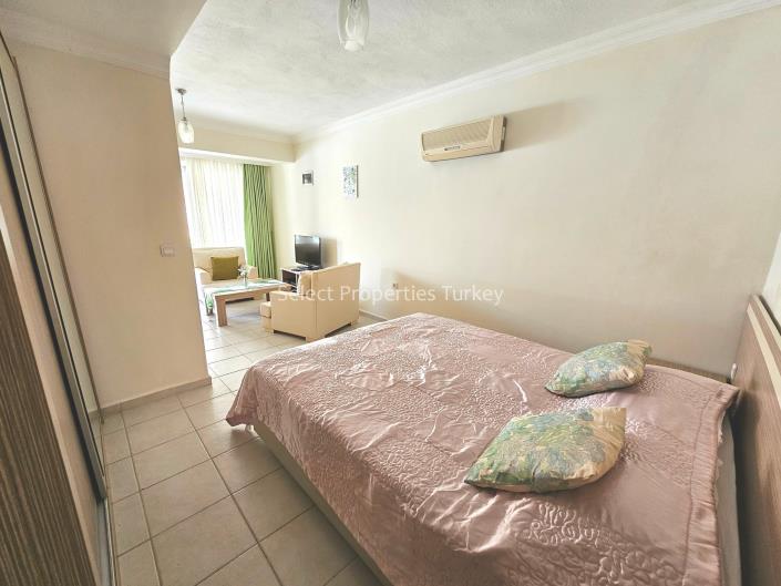 Image No.10-1 Bed Apartment for sale