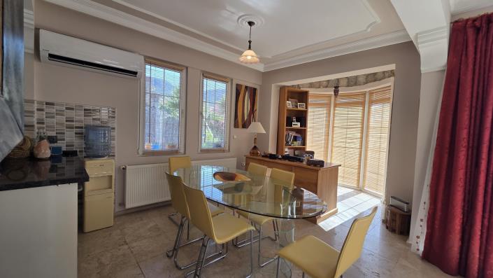 Image No.26-3 Bed Villa for sale