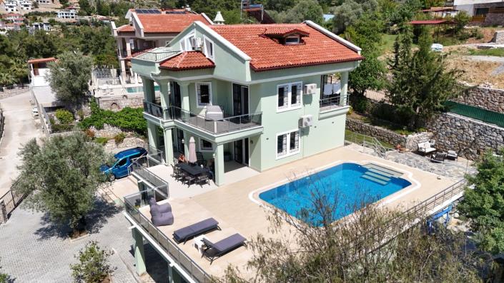 Image No.1-5 Bed Villa for sale