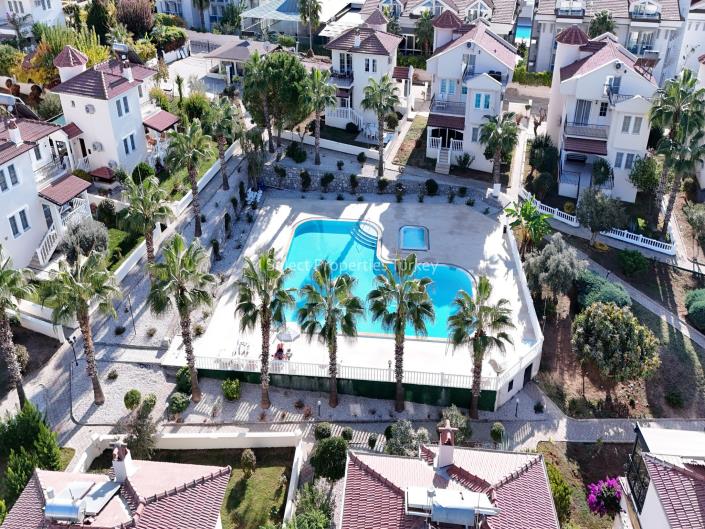 Image No.1-4 Bed Villa for sale