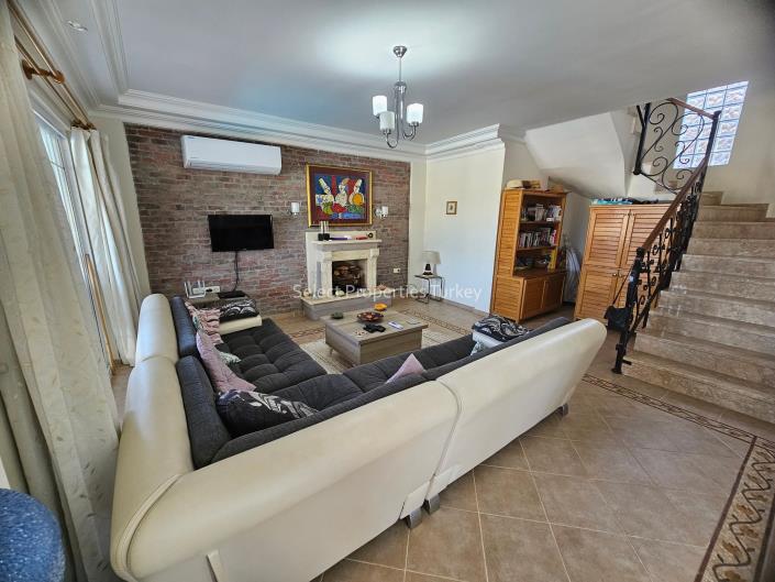 Image No.16-2 Bed Villa / Detached for sale