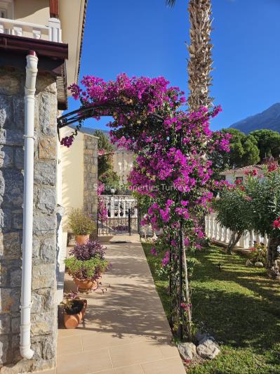 Image No.44-2 Bed Villa / Detached for sale