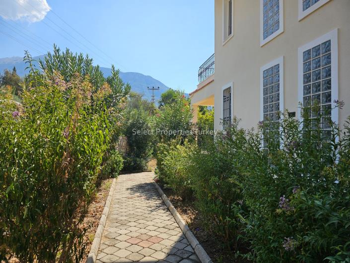 Image No.12-2 Bed Apartment for sale