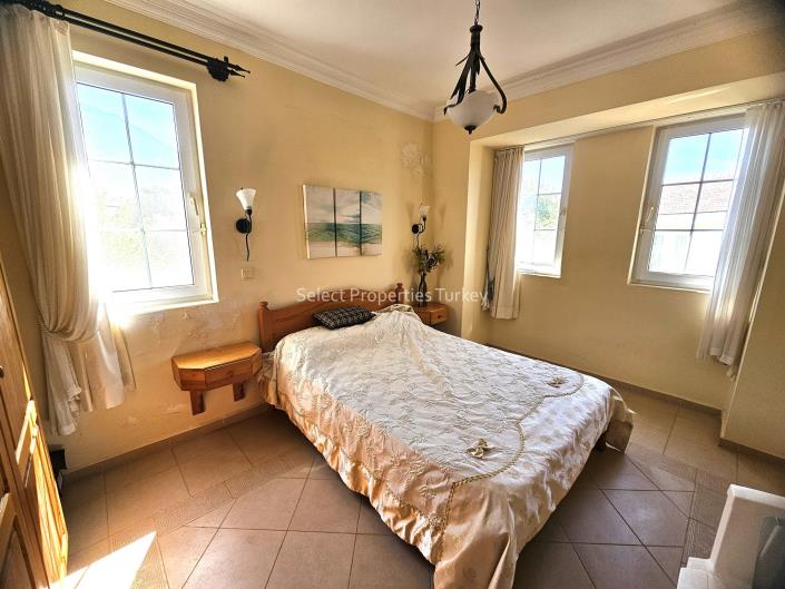 Image No.23-2 Bed Apartment for sale