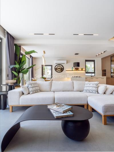 Image No.20-5 Bed Villa / Detached for sale