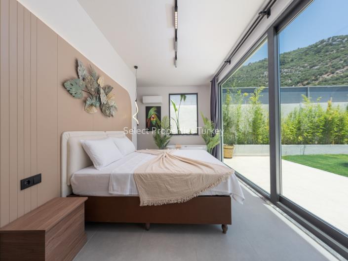 Image No.27-5 Bed Villa / Detached for sale