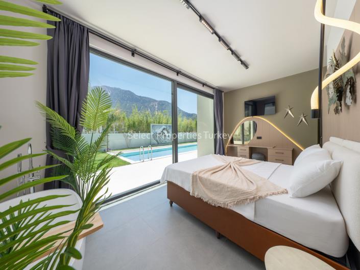 Image No.28-5 Bed Villa / Detached for sale