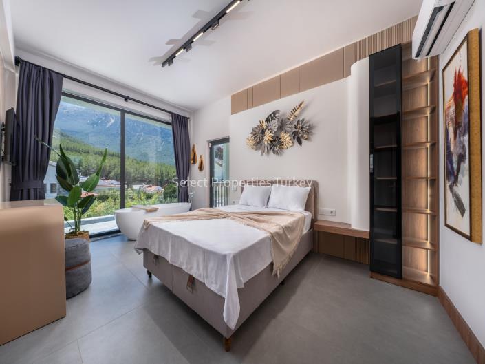 Image No.30-5 Bed Villa / Detached for sale