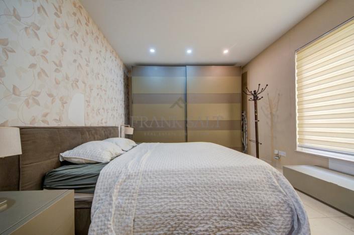 Image No.11-3 Bed Apartment for sale