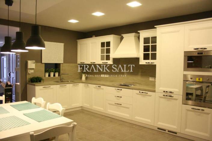 Image No.1-3 Bed Apartment for sale
