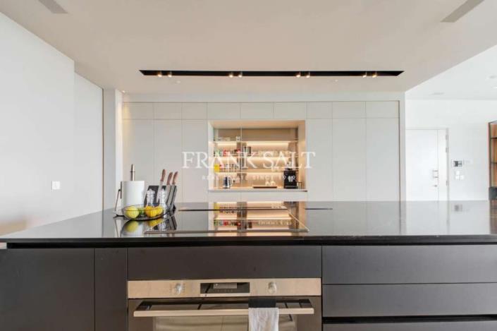 Image No.6-4 Bed Apartment for sale