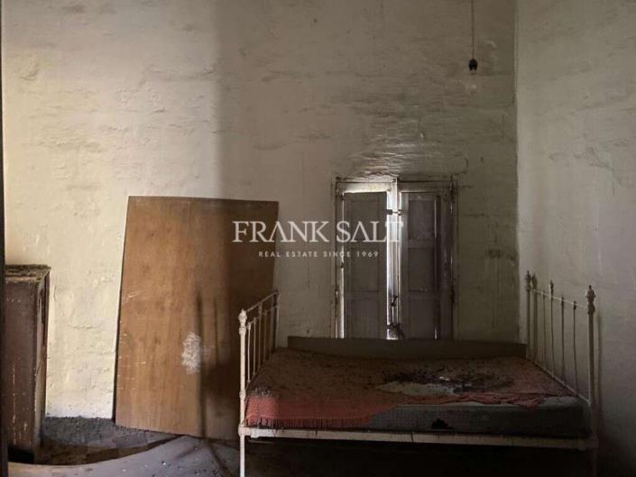 Image No.9-4 Bed Farmhouse for sale