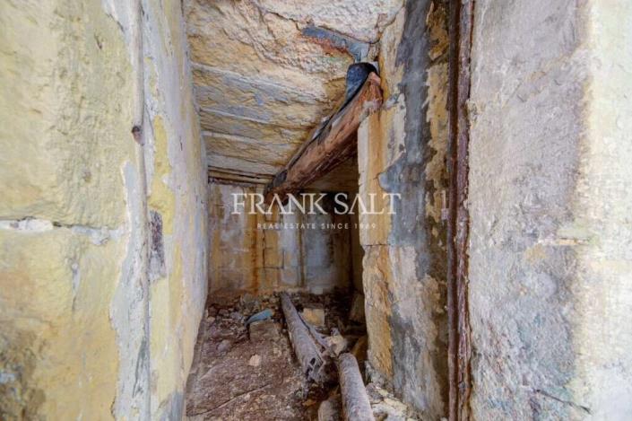 Image No.13-4 Bed Farmhouse for sale