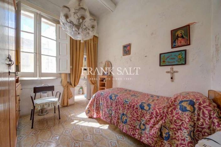 Image No.16-3 Bed Townhouse for sale