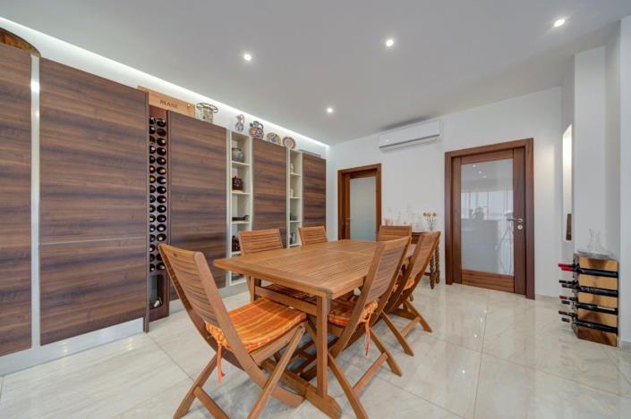 Image No.4-3 Bed Penthouse for sale