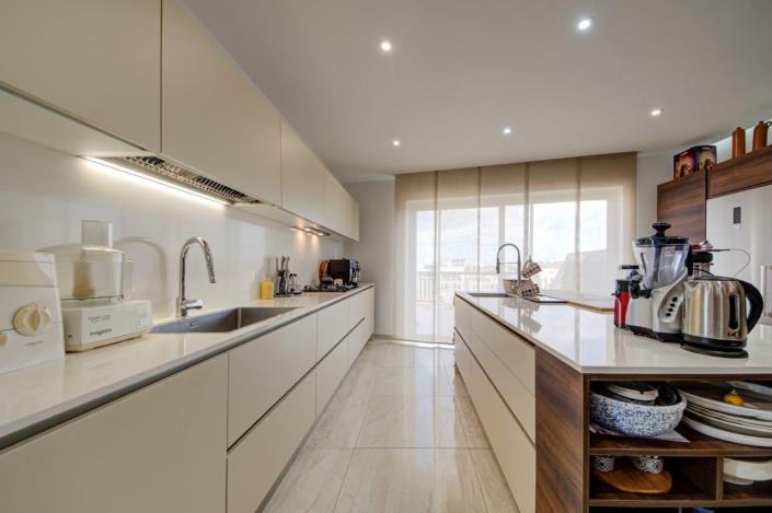 Image No.5-3 Bed Penthouse for sale