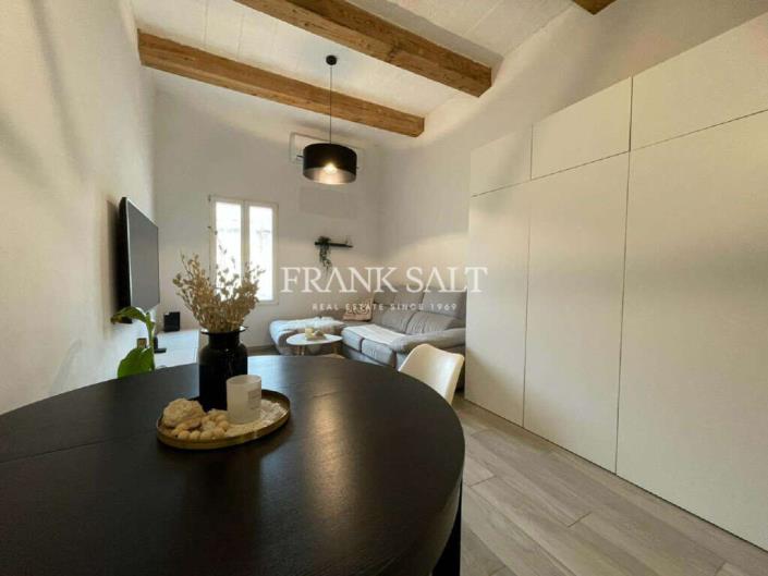 Image No.15-3 Bed Townhouse for sale