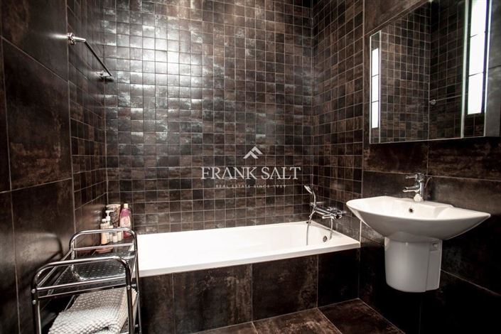 Image No.15-3 Bed Penthouse for sale