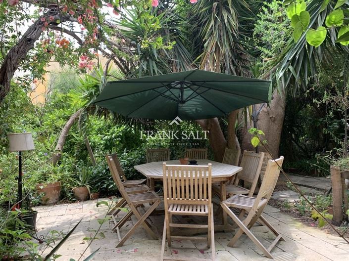 Image No.7-5 Bed Farmhouse for sale